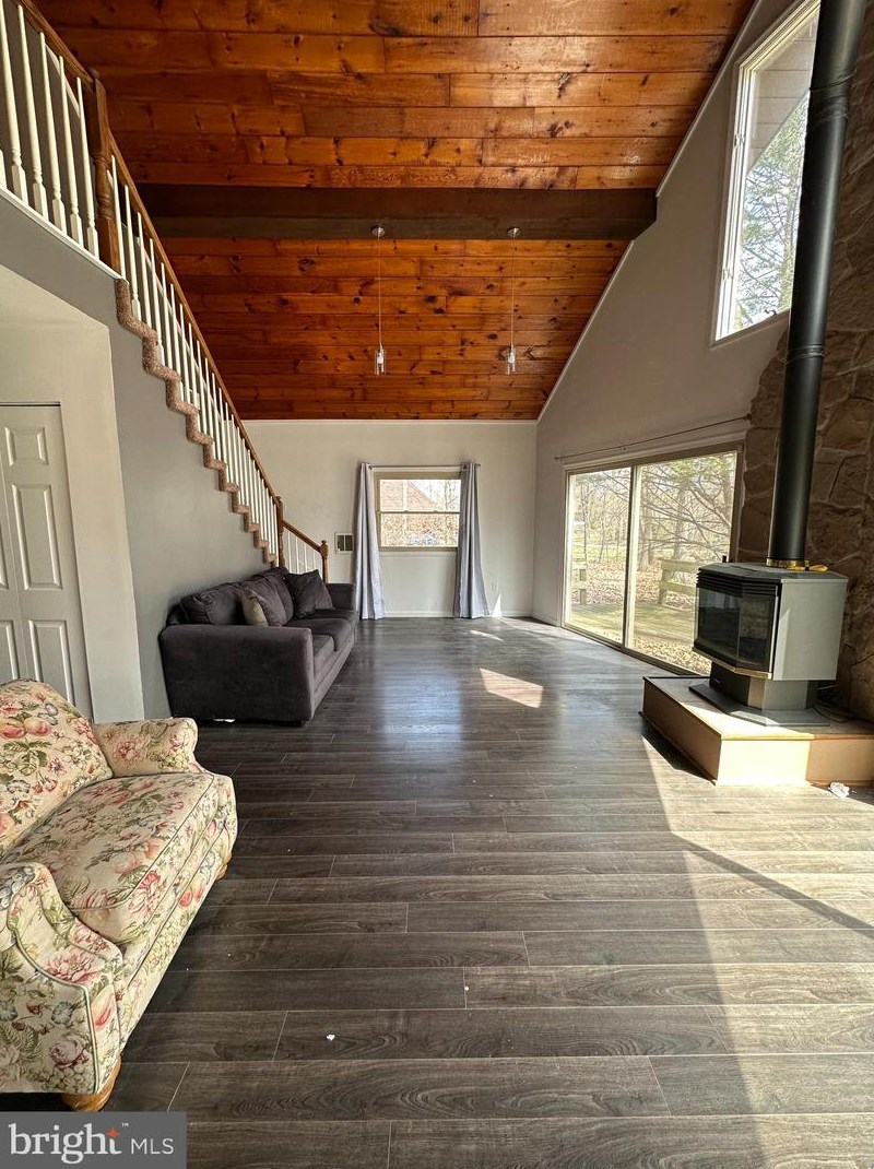 13 Halleck Dr, East Berlin PA  17316-9352 exterior