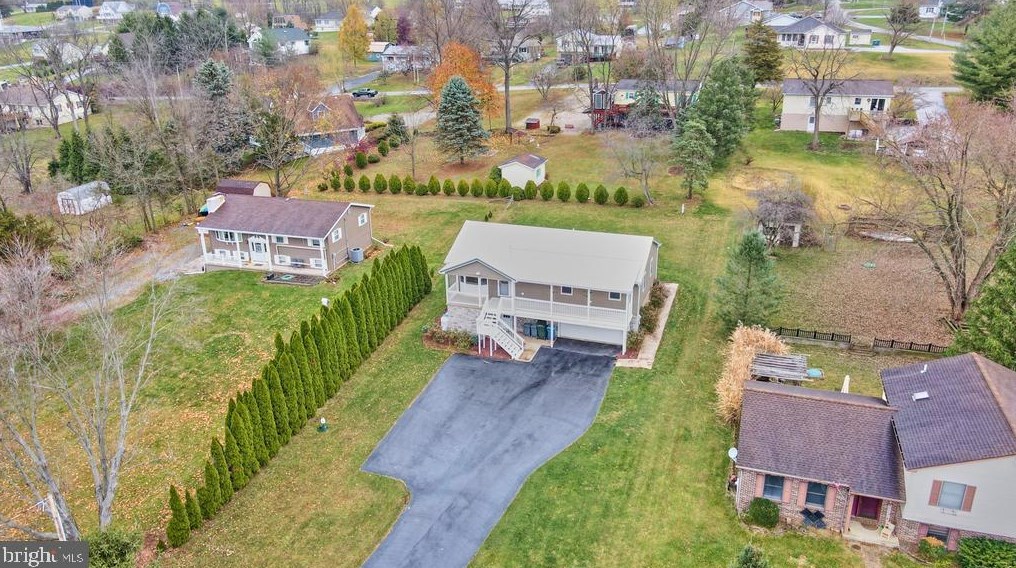 14 Wadsworth Dr, East Berlin PA  17316-9328 exterior