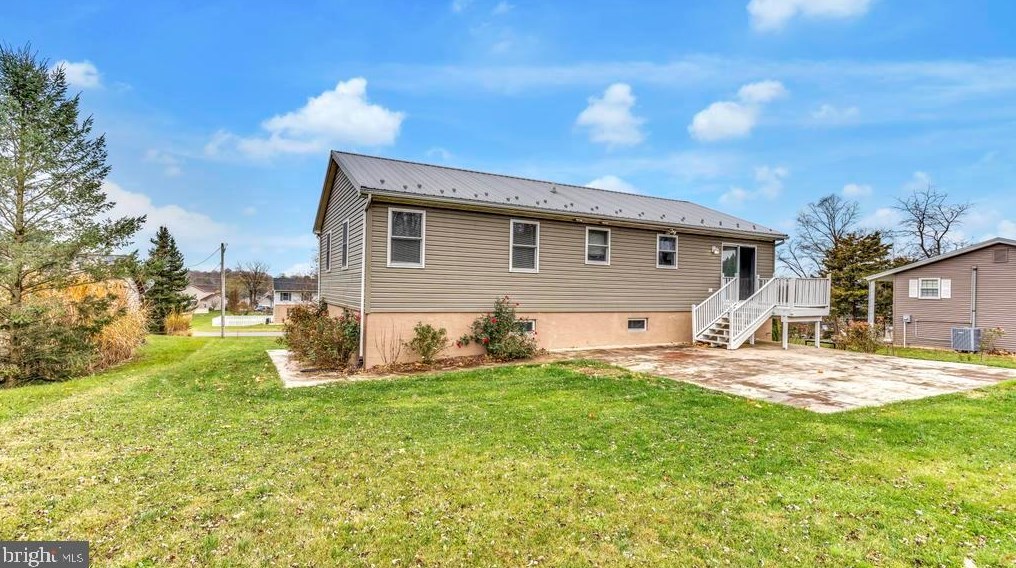 14 Wadsworth Dr, East Berlin PA  17316-9328 exterior