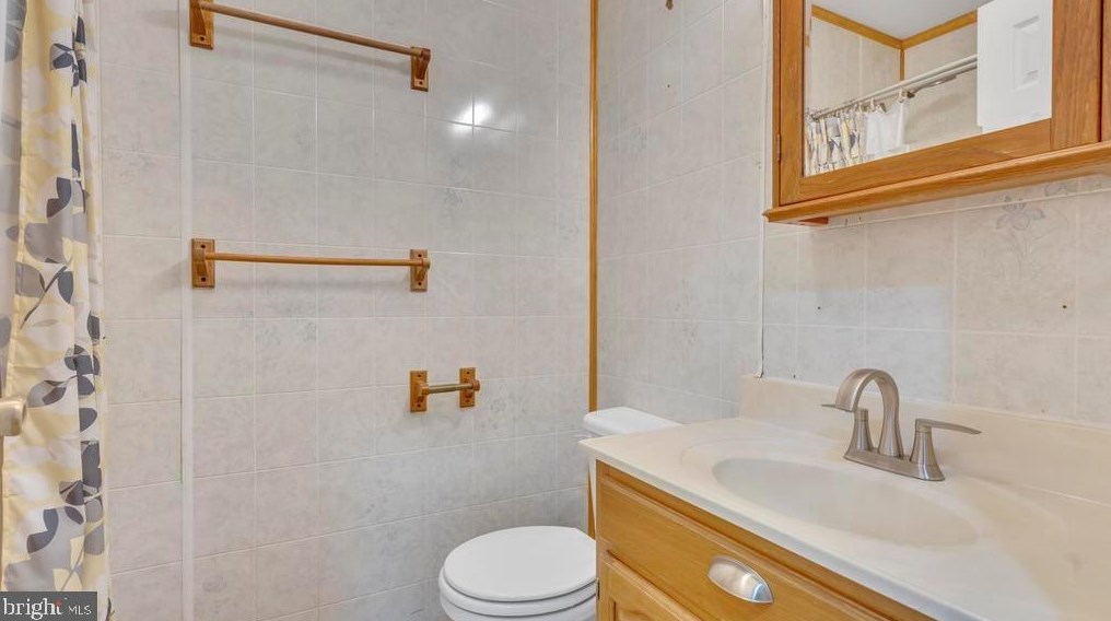 14 Wadsworth Dr, East Berlin PA  17316-9328 exterior