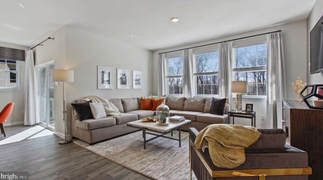 71 Garrison Falls Dr, Gettysburg PA  17325-2014 exterior