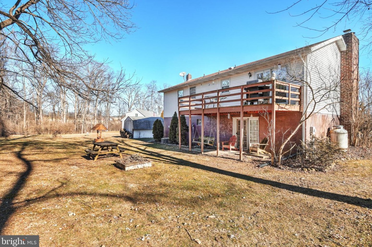 27 Howard Dr, East Berlin PA  17316-9394 exterior