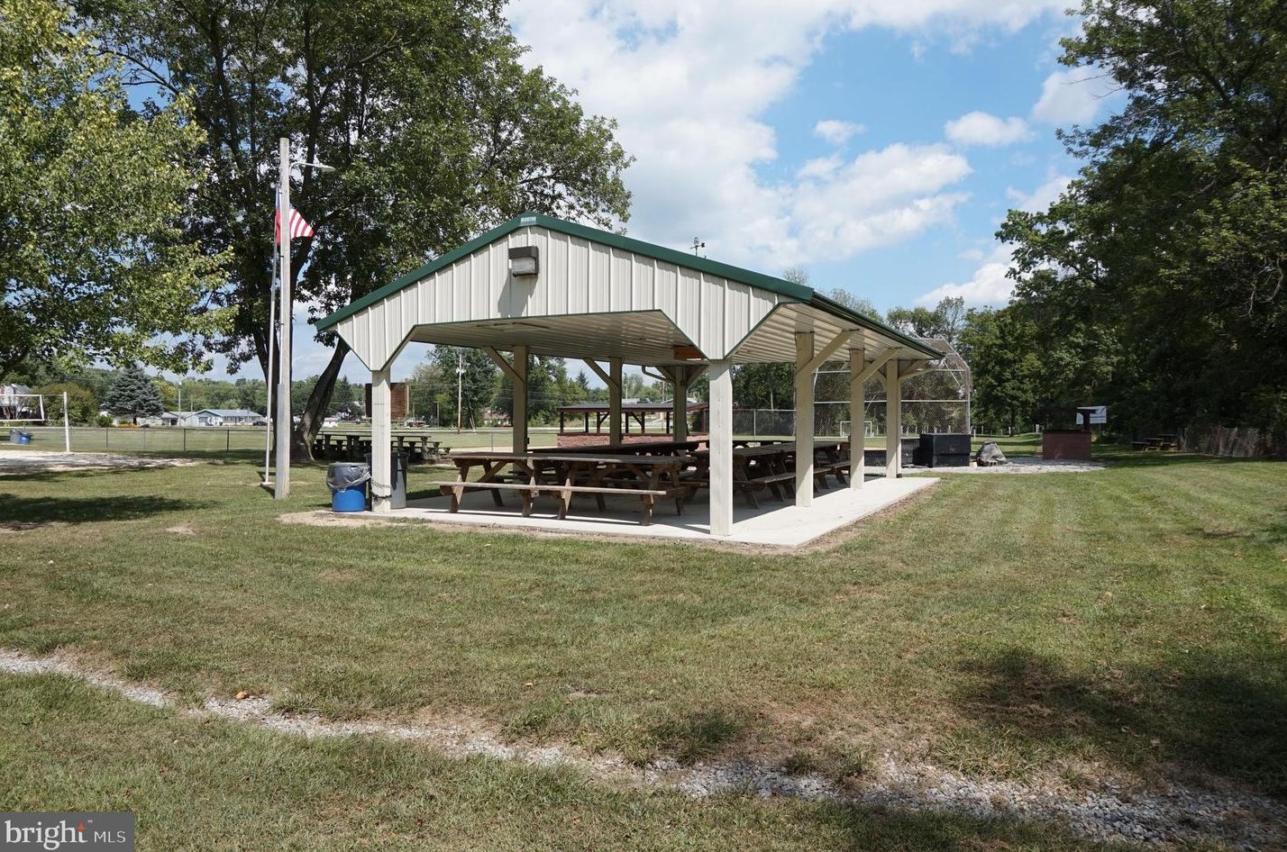 27 Howard Dr, East Berlin PA  17316-9394 exterior