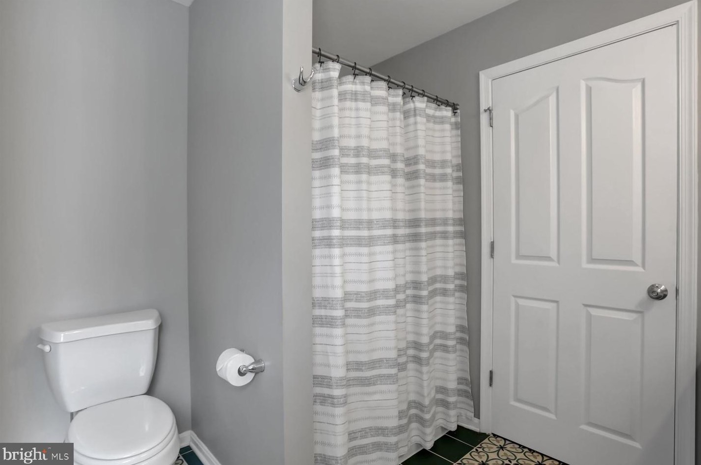 993 Heritage Dr, Gettysburg PA  17325-8973 exterior