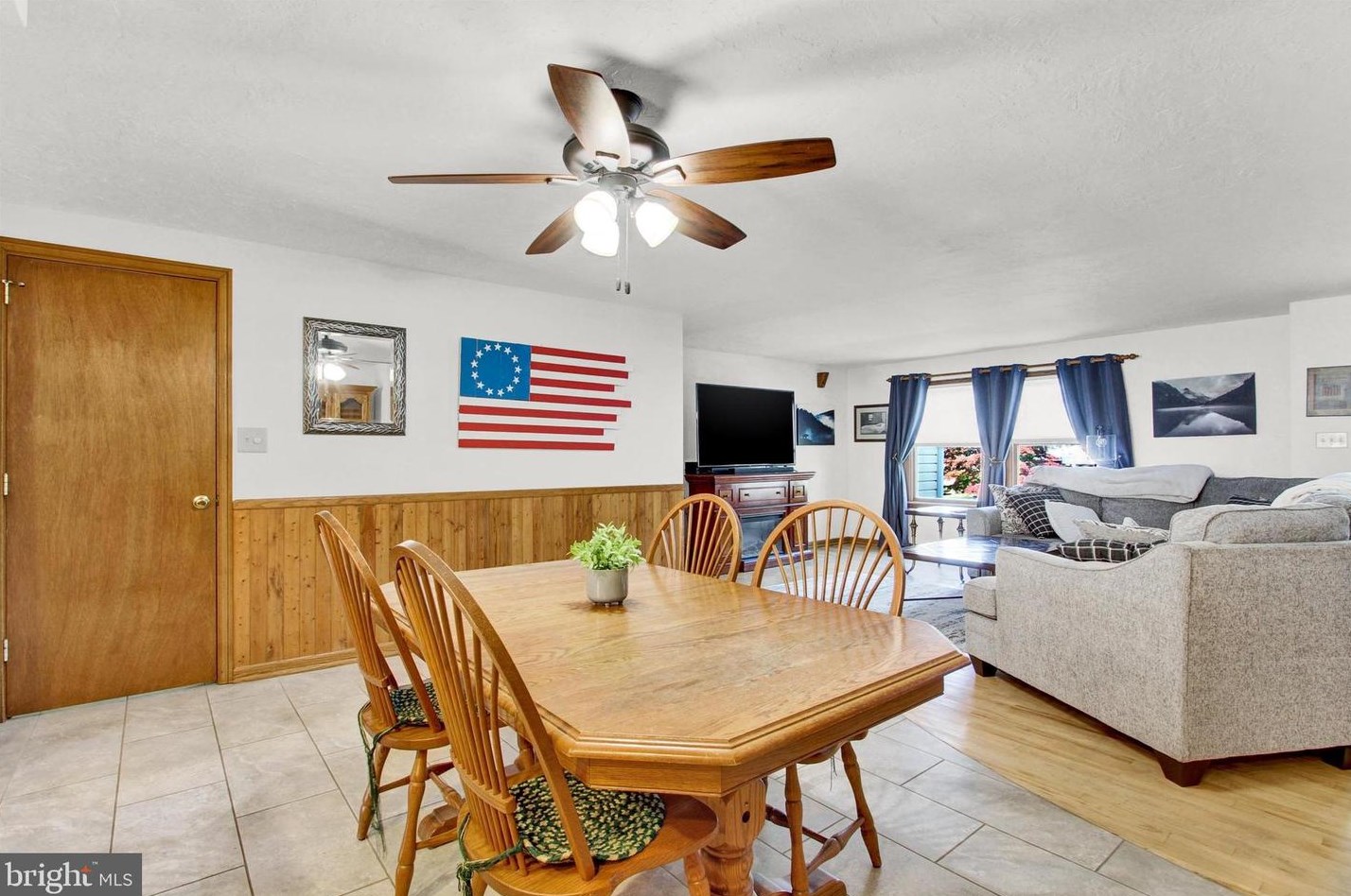 575 Lake Meade Dr, East Berlin PA  17316-9326 exterior