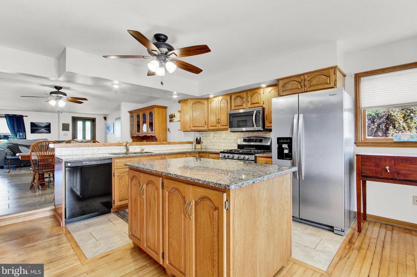 575 Lake Meade Dr, East Berlin PA  17316-9326 exterior