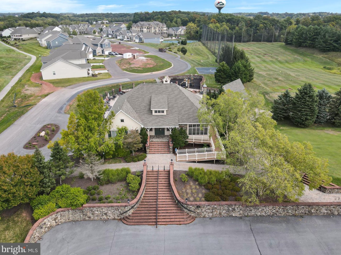 46 Bridge Valley Rd, Gettysburg PA  17325-2020 exterior