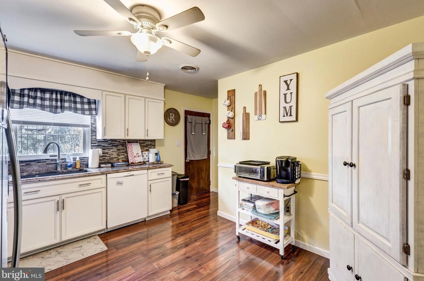 602 Lake Meade Dr, East Berlin PA  17316-9322 exterior