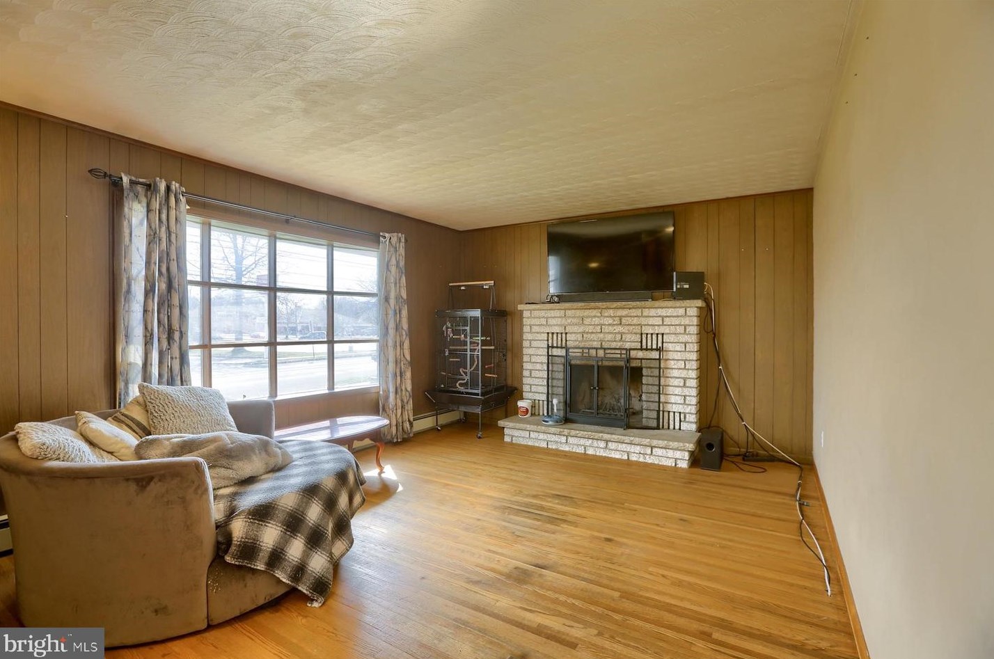 425 King St, Littlestown PA  17340-1619 exterior