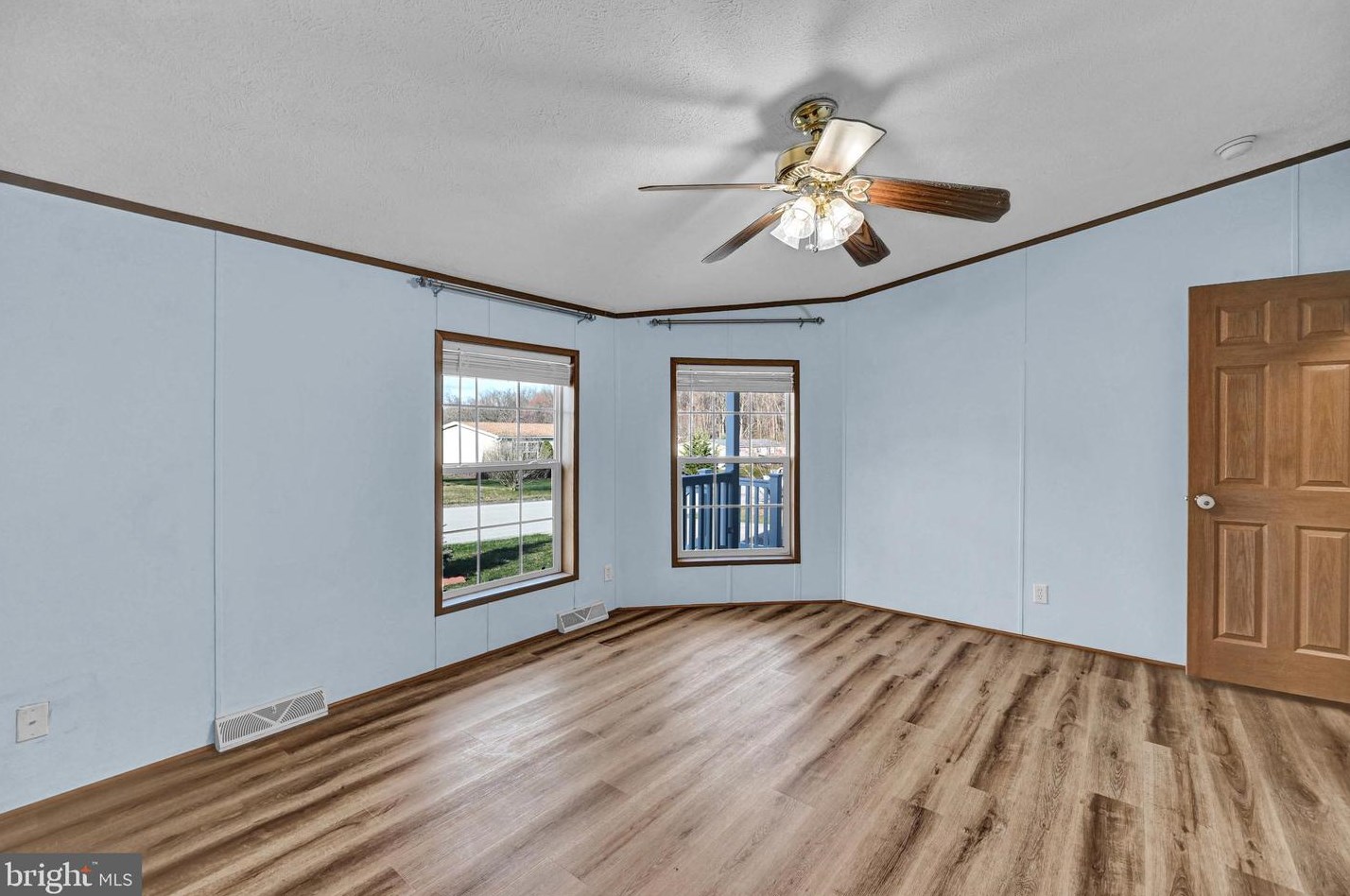 135 Raptor Dr, Hanover PA  17331-8108 exterior