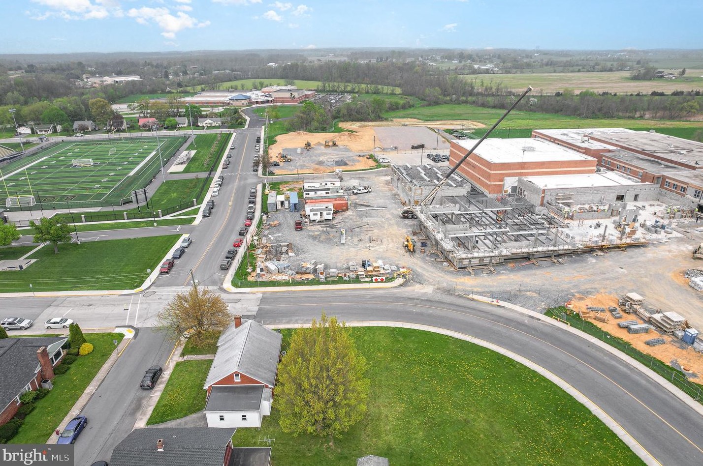 97 Park Ave, Littlestown PA 17340-1328 exterior