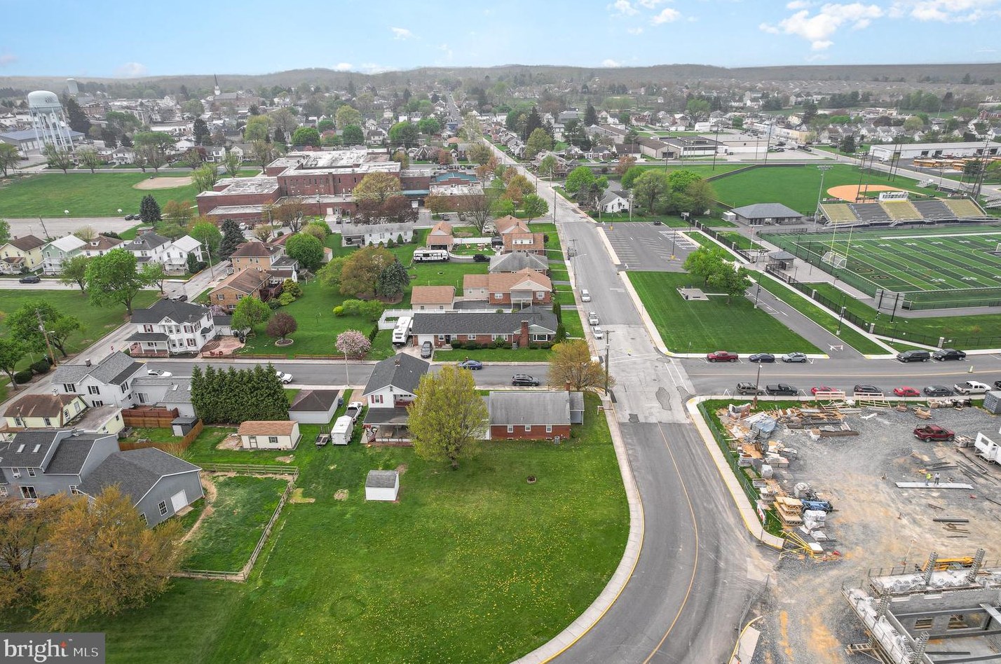 97 Park Ave, Littlestown PA 17340-1328 exterior