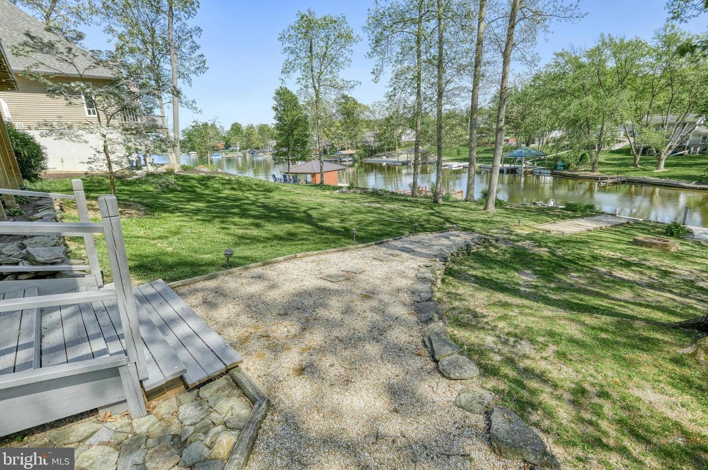 278 Lake Meade Dr, East Berlin PA  17316-9372 exterior