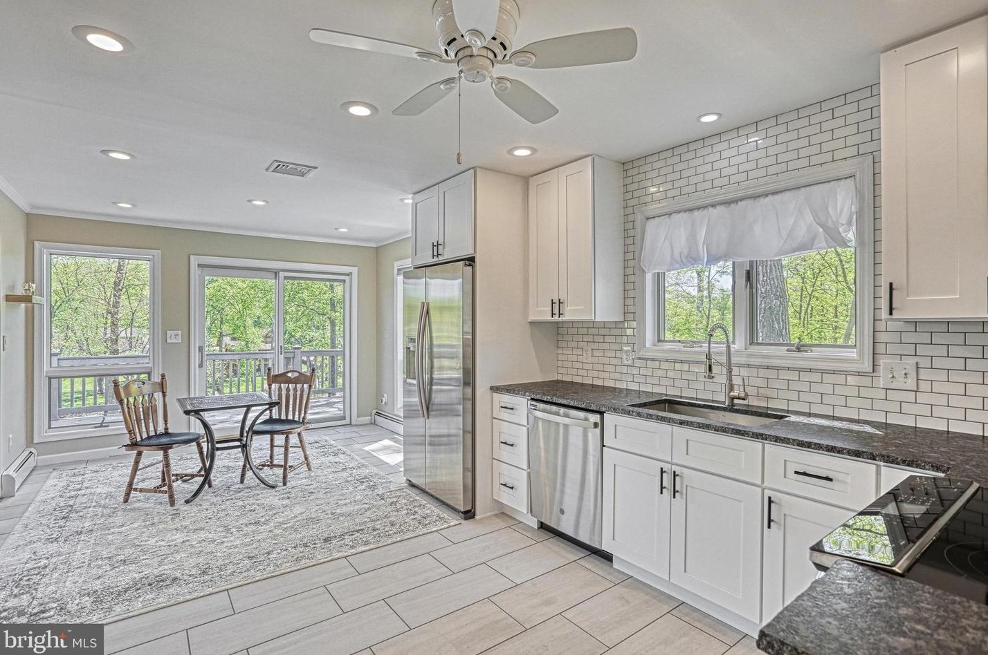 278 Lake Meade Dr, East Berlin PA  17316-9372 exterior