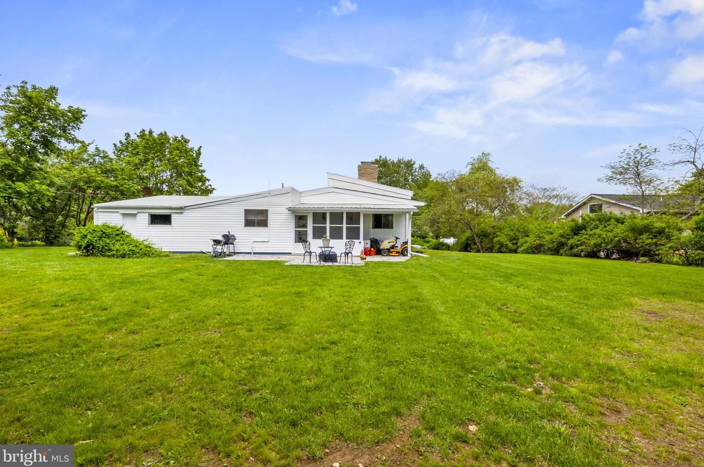 135 Windbriar Ln, Gettysburg PA  17325-7269 exterior