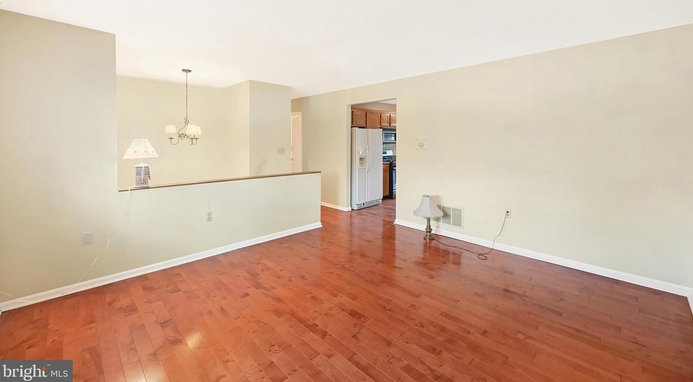 133 Conewago Dr, Hanover PA 17331-8961 exterior