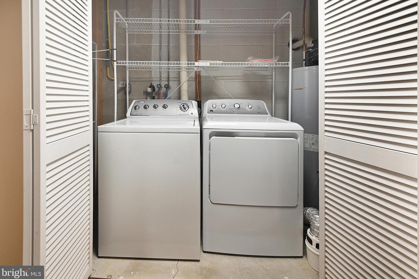 133 Conewago Dr, Hanover PA 17331-8961 exterior