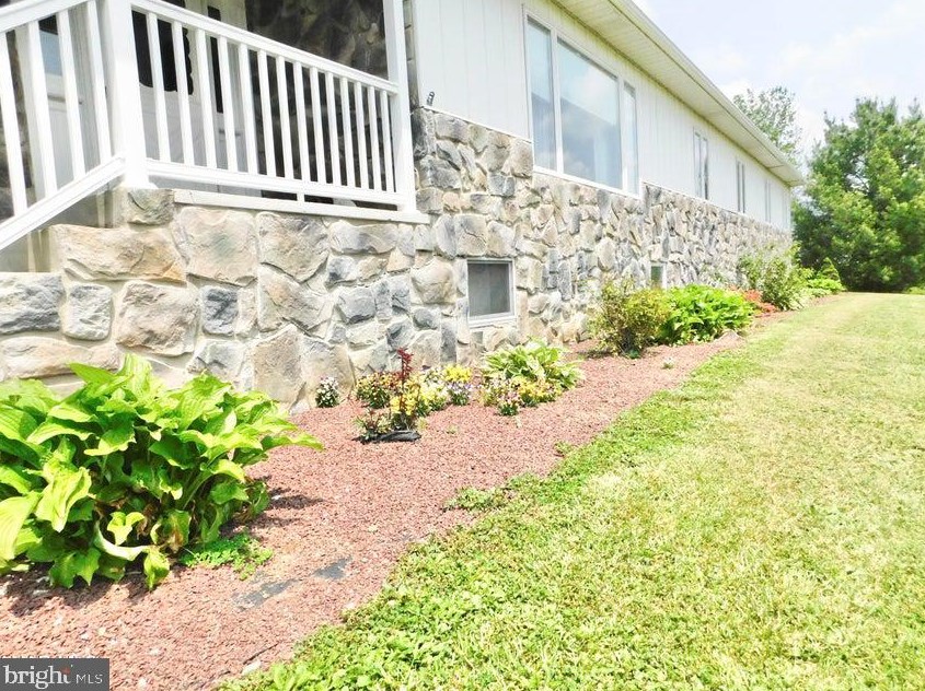 9617 William Penn Rd, Saint Clairsville PA  16667-9366 exterior