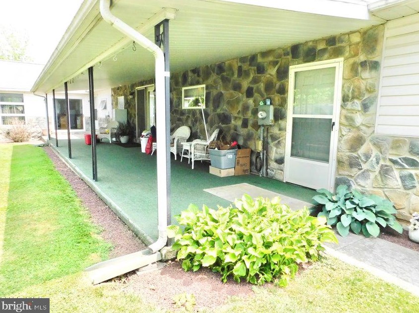 9617 William Penn Rd, Saint Clairsville PA  16667-9366 exterior