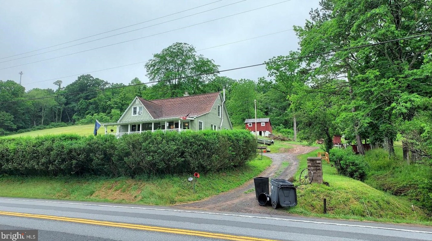 961 Bedford Valley Rd, Bedford PA  15522-5326 exterior