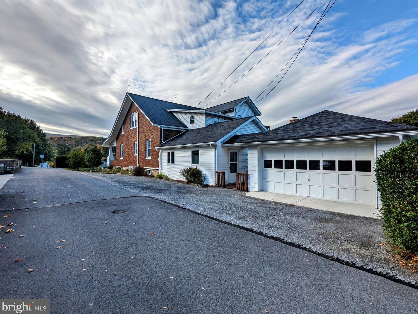 741 Juliana St, Bedford PA  15522-1929 exterior