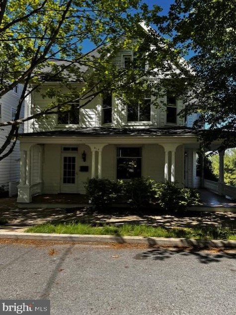 810 Church St, Saxton PA 16678-1211 exterior