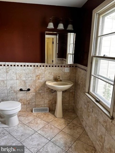 810 Church St, Saxton PA 16678-1211 exterior