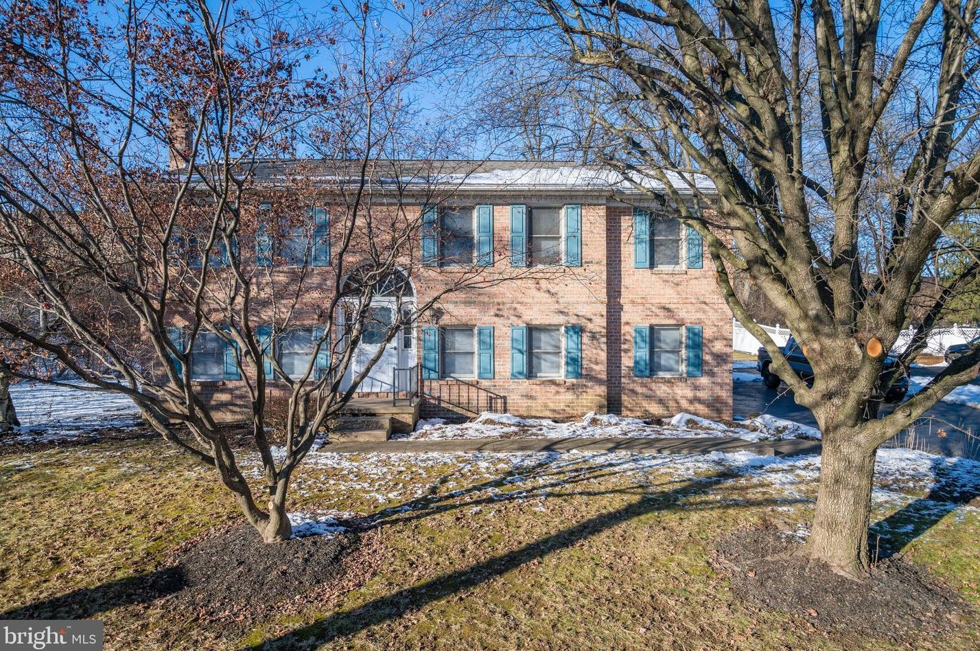1957 Lincoln Ave, Reading PA  19610-2603 exterior