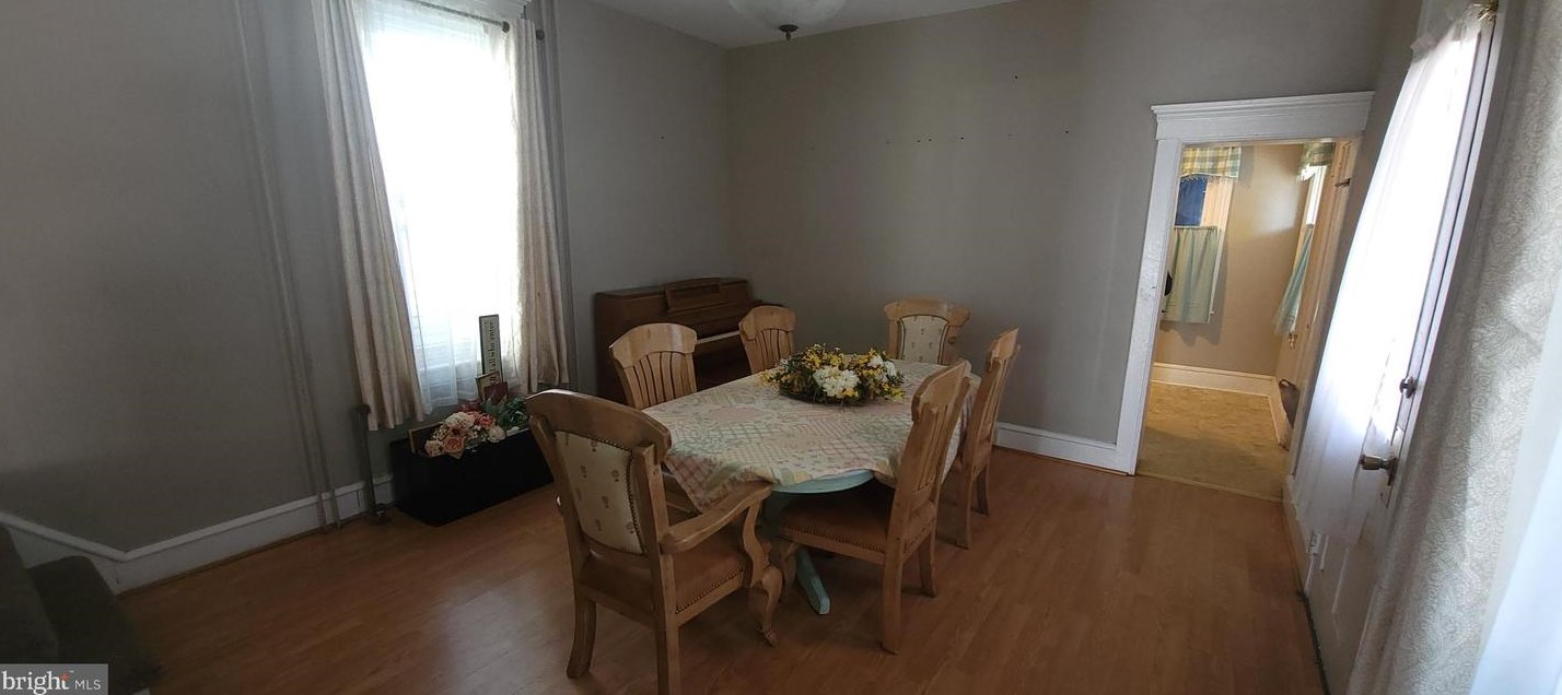 2811 Kutztown Rd, Reading PA 19605-2660 exterior