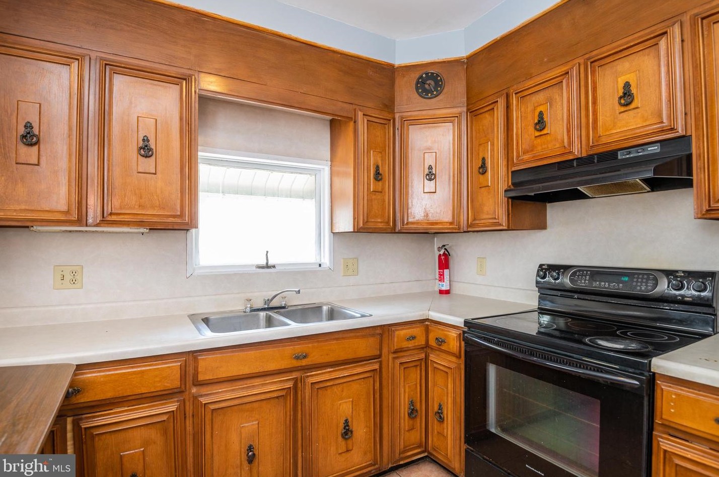 1164 Church St, Reading PA  19601-1818 exterior