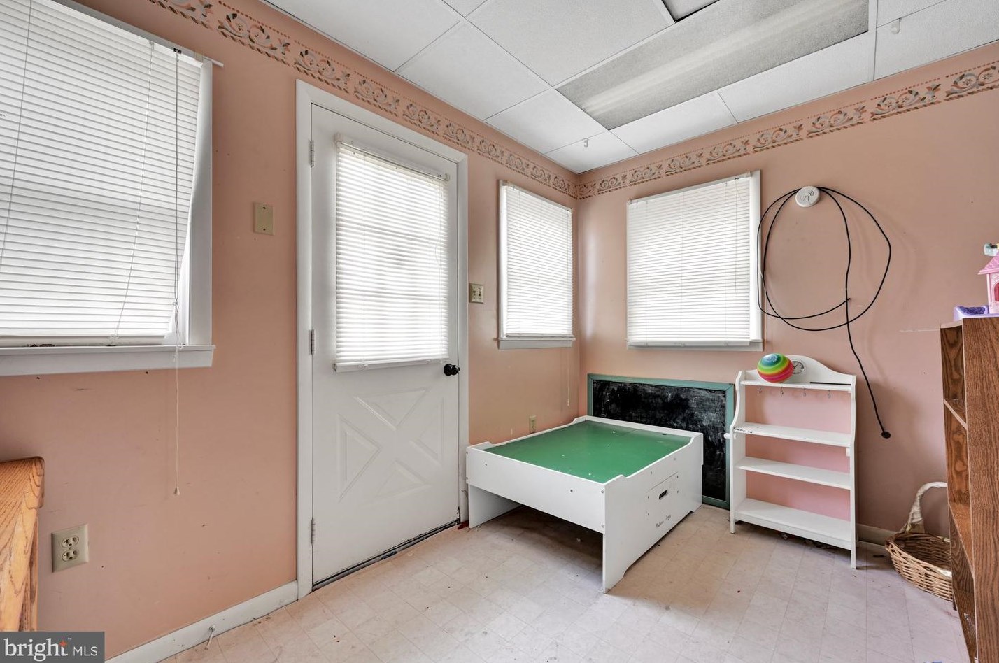 201 Park Ave, Reading PA 19611-1956 exterior