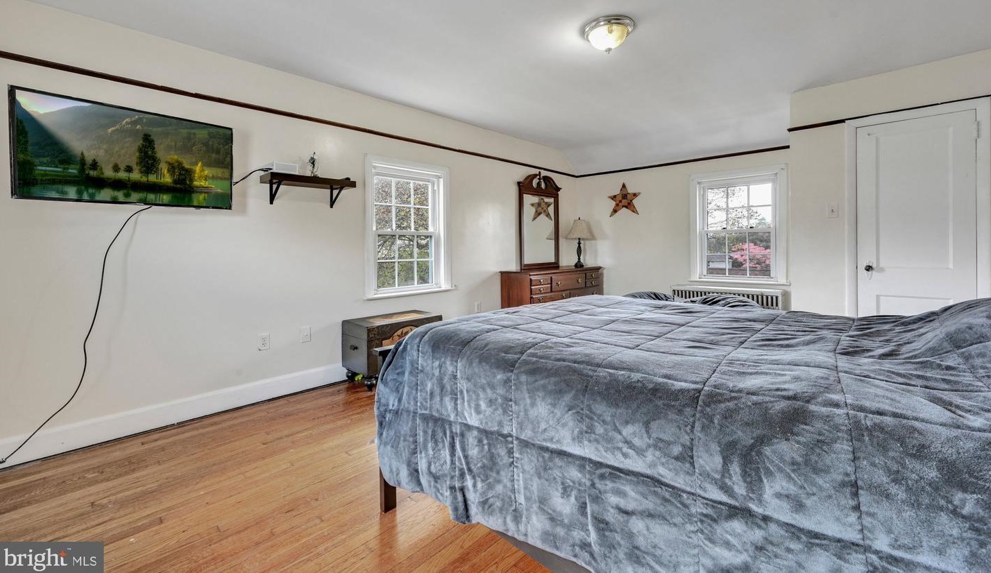 201 Park Ave, Reading PA 19611-1956 exterior