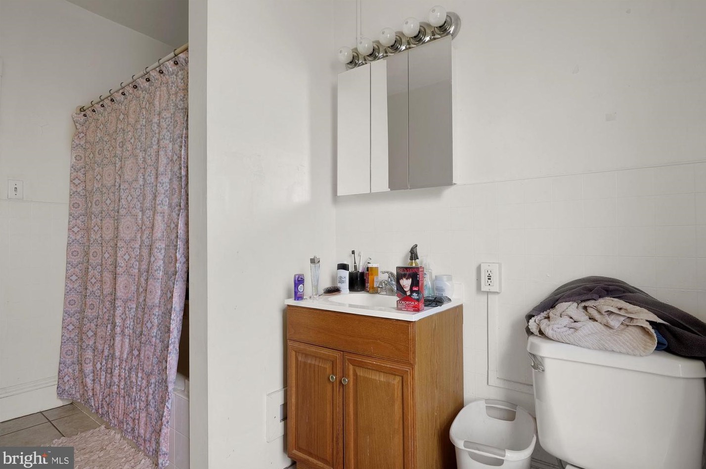 9 Church St, Hummels Store PA 19540-1733 exterior