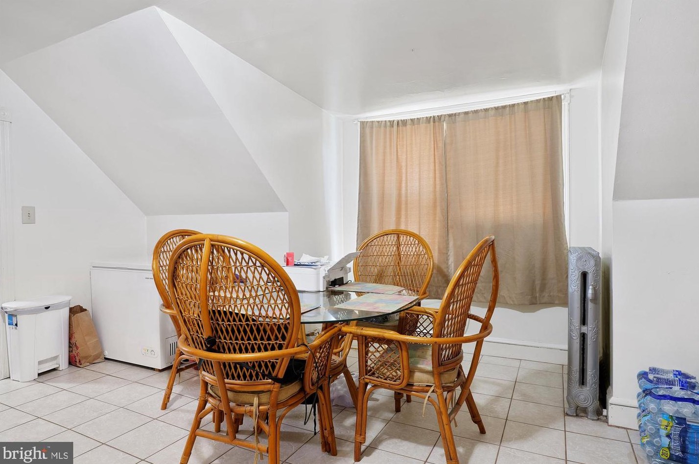 9 Church St, Hummels Store PA 19540-1733 exterior