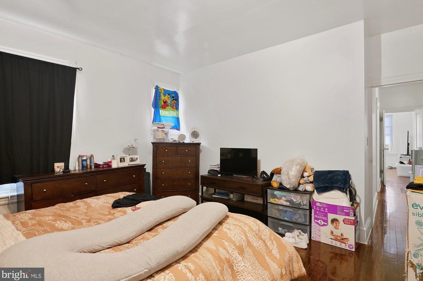 9 Church St, Hummels Store PA 19540-1733 exterior