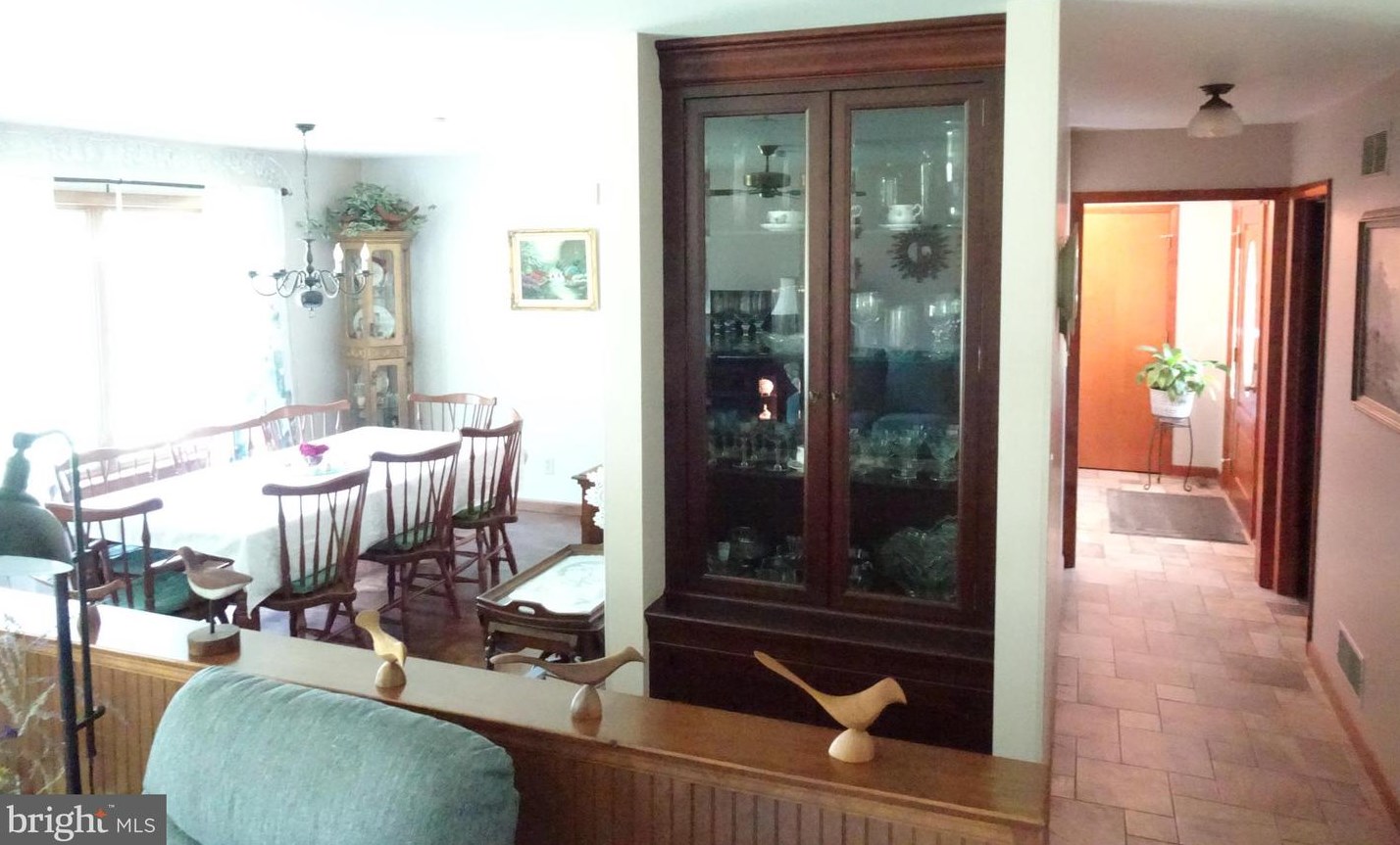 20 Raker Dr, Douglassville PA  19518-8849 exterior