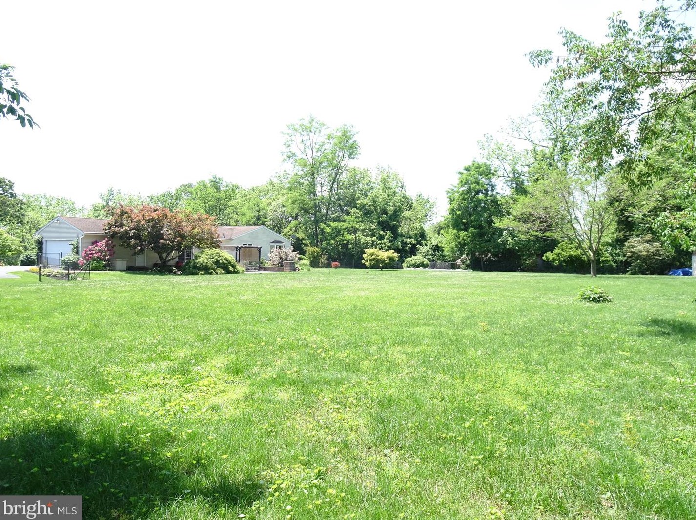 20 Raker Dr, Douglassville PA  19518-8849 exterior