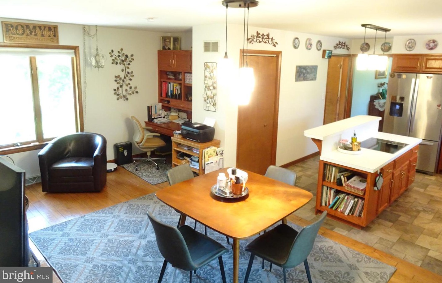 20 Raker Dr, Douglassville PA  19518-8849 exterior
