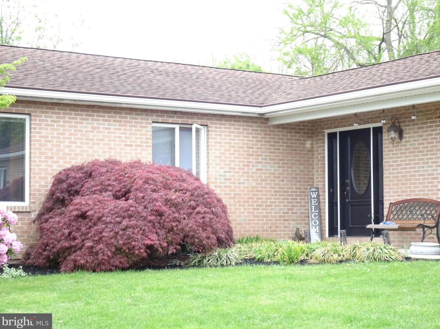 20 Raker Dr, Douglassville PA  19518-8849 exterior
