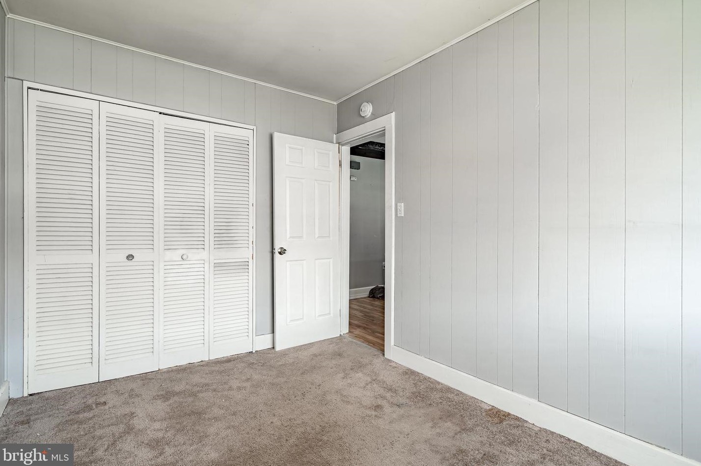 210 Upland Ave, Reading PA  19611-2081 exterior