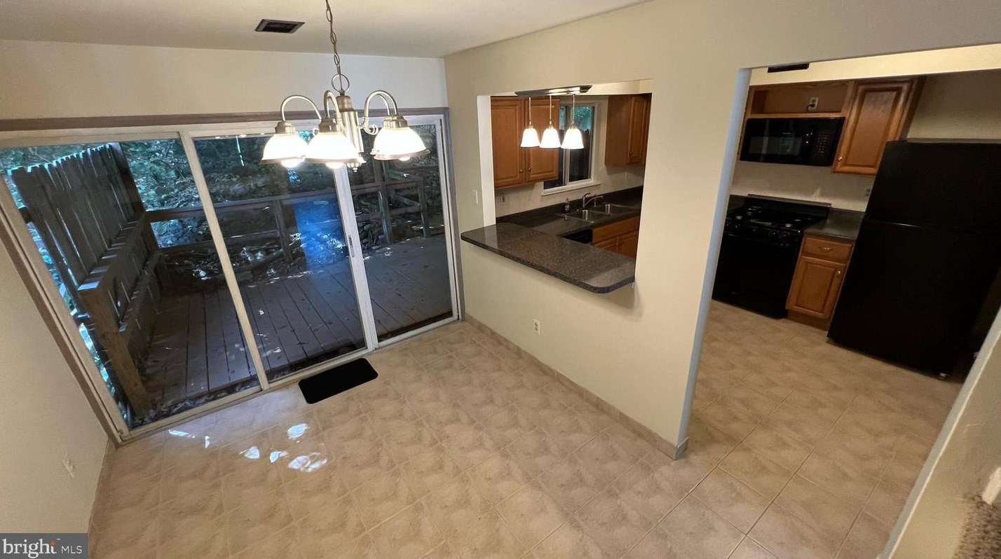744 Summit Chase Dr, Reading PA  19611-1530 exterior