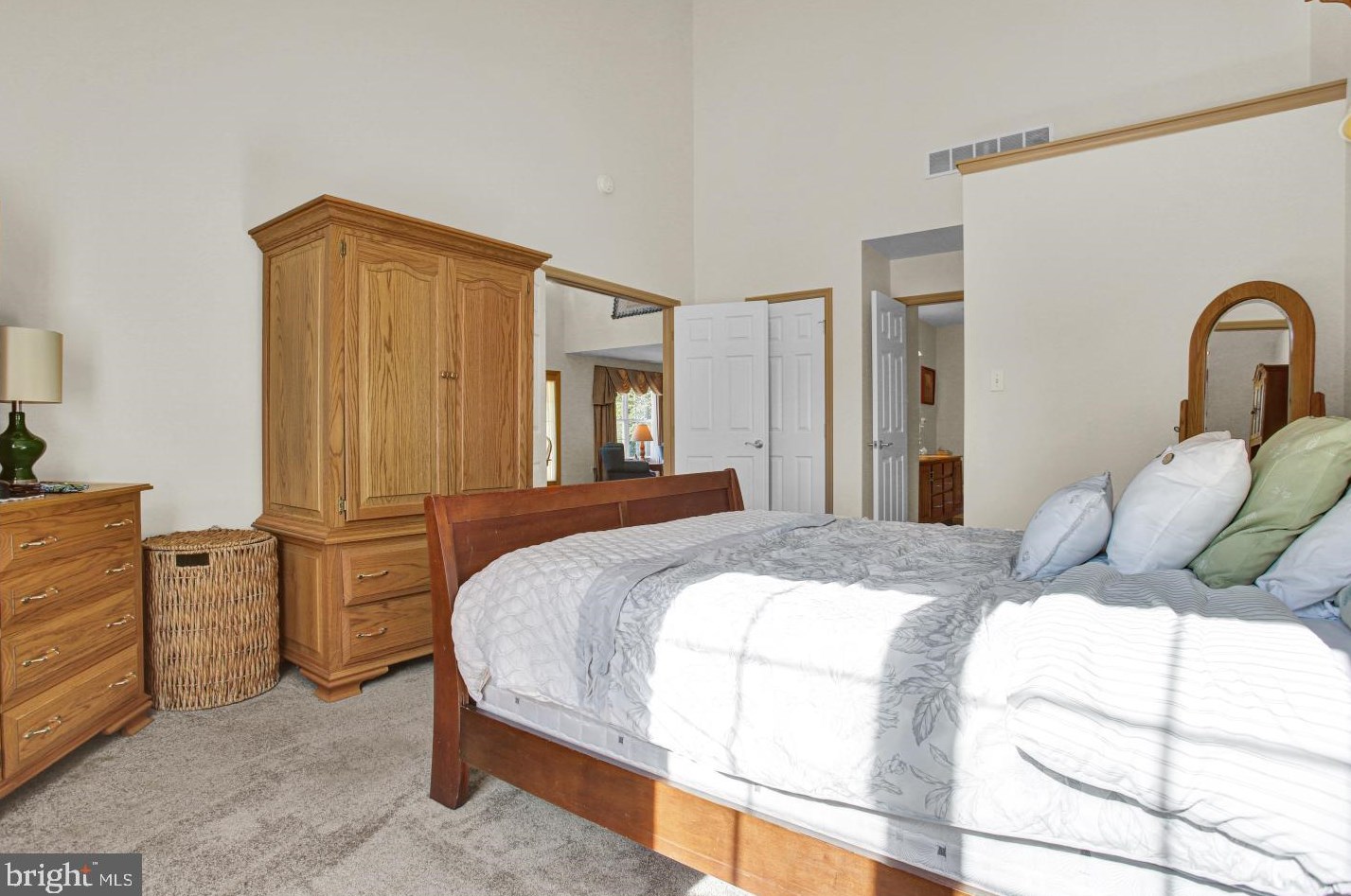 225 Oak Hl Ln, Reading PA 19610-3219 exterior