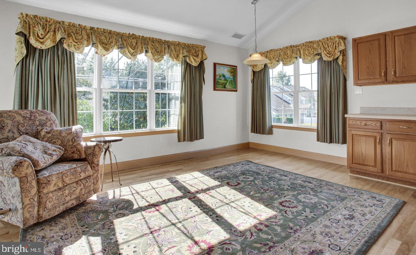 225 Oak Hl Ln, Reading PA 19610-3219 exterior