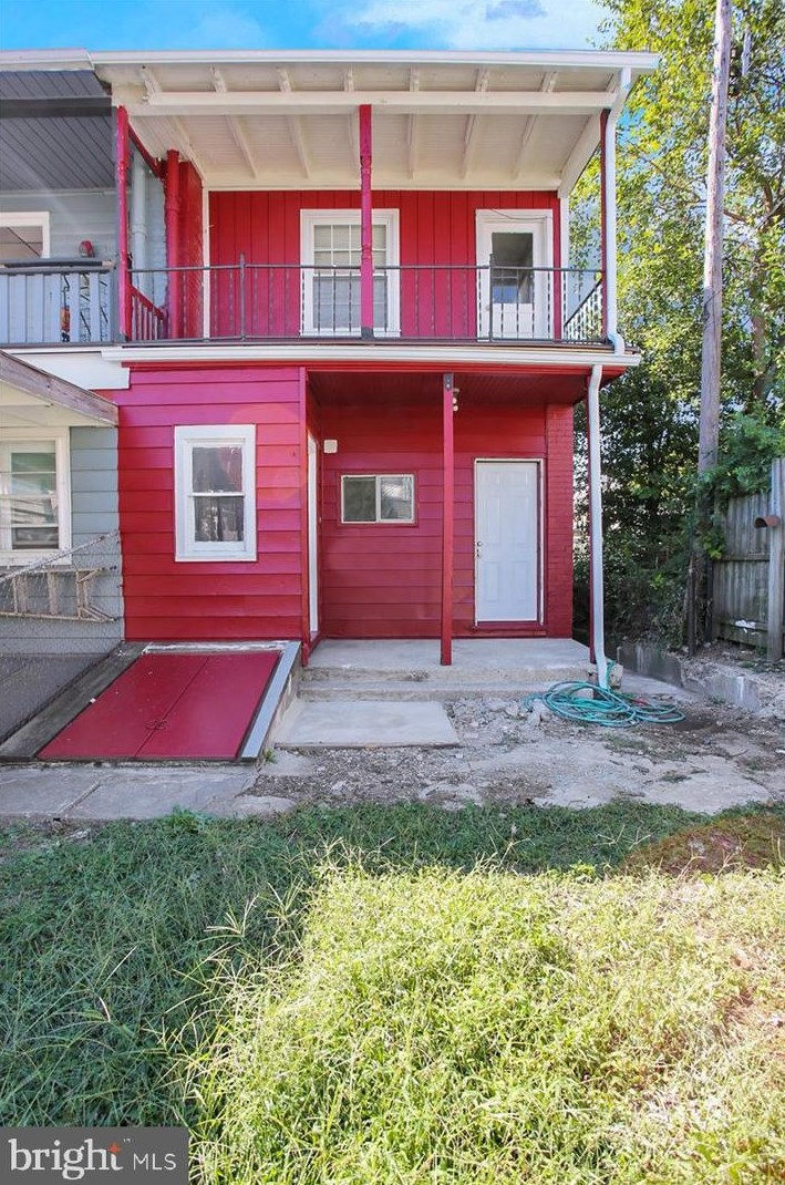 937 Front St, Reading PA  19601-2017 exterior