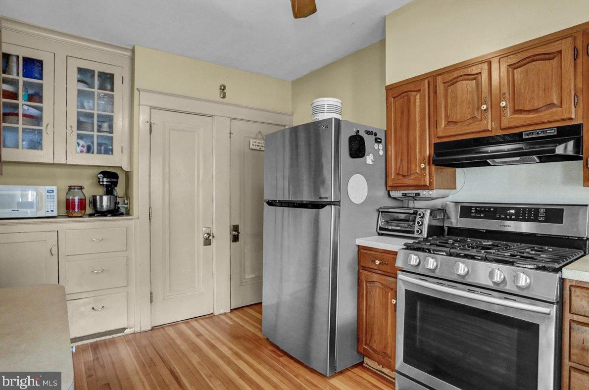 1704 16 St, Reading PA  19604-1620 exterior