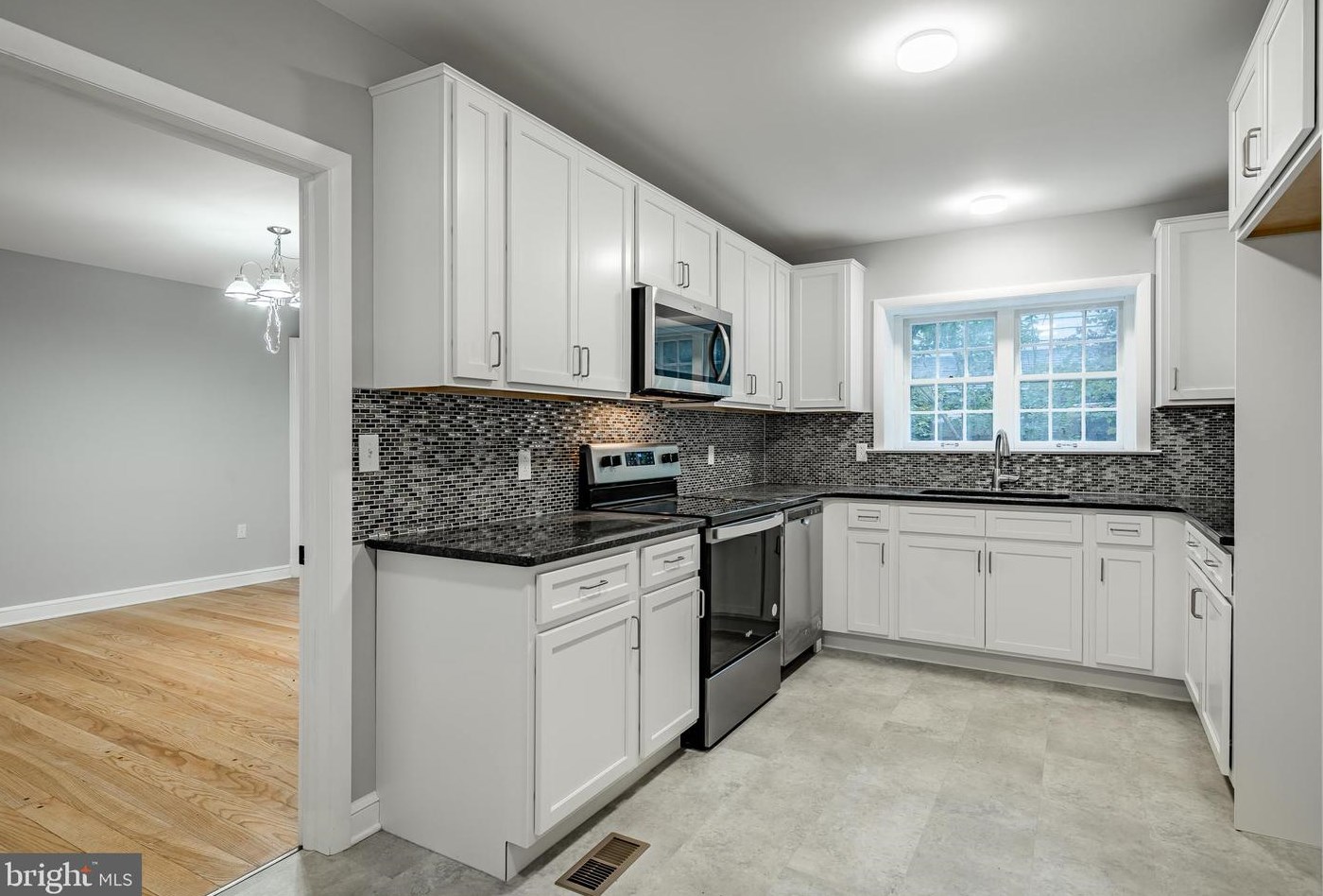 1611 Alsace Rd, Reading PA  19604-1624 exterior