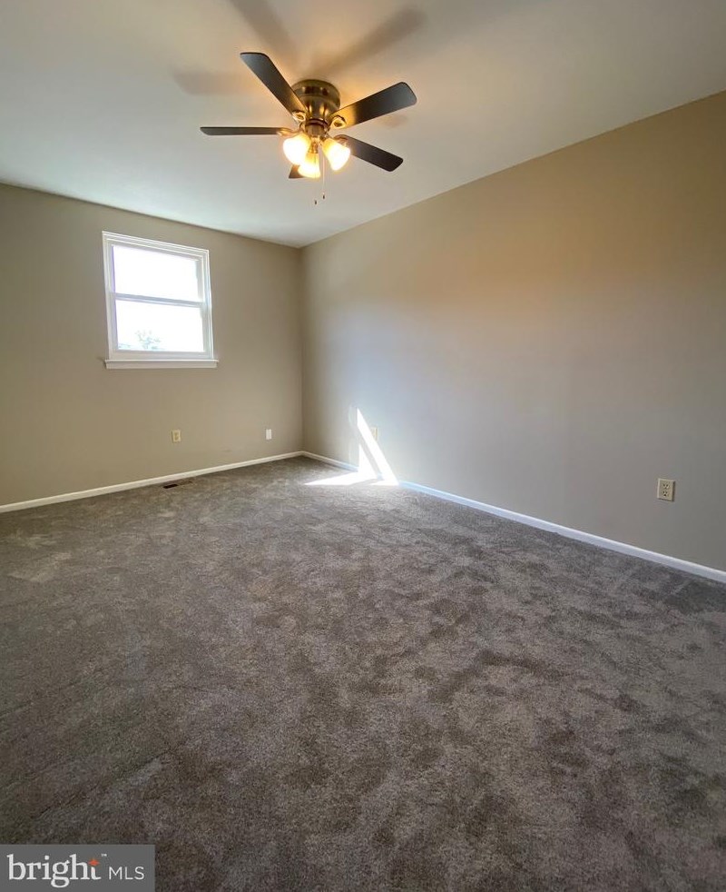 1318 Fox Run, Reading PA  19606-1142 exterior