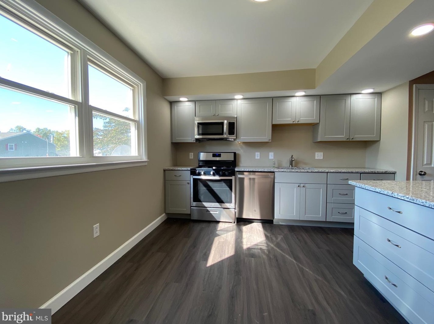 1318 Fox Run, Reading PA  19606-1142 exterior