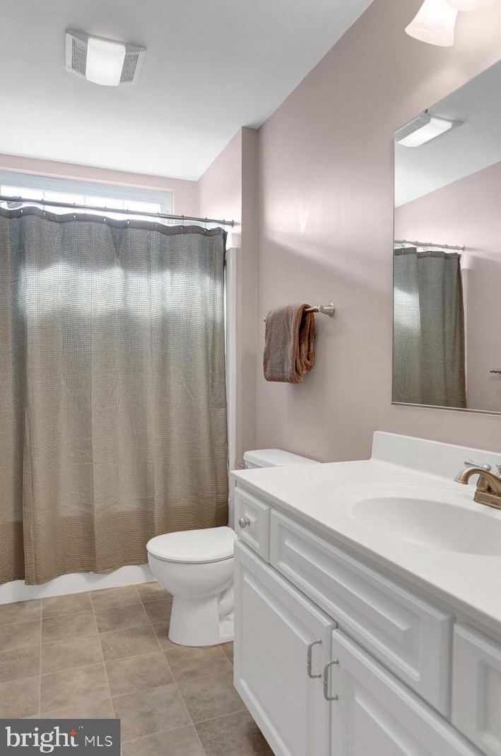 129 Herington Dr, Reading PA 19608-9067 exterior