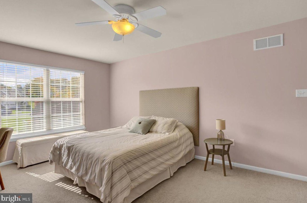 129 Herington Dr, Reading PA 19608-9067 exterior